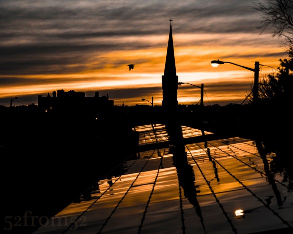 Picture info: ISO 100, 34mm, f/2.8, 1/500sec